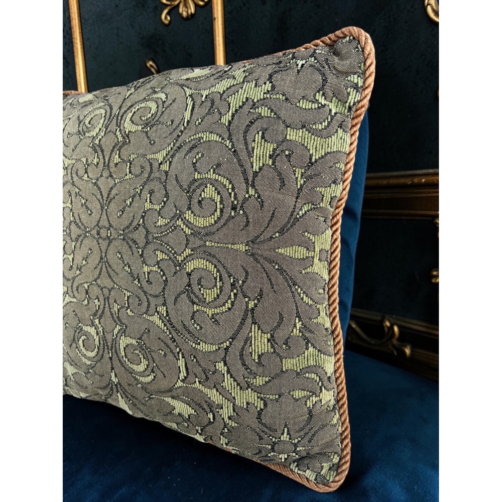 Vintage Damask Throw Pillow Green Tapestry English Manor Cottage Gothic Decor - Picture 5 of 7